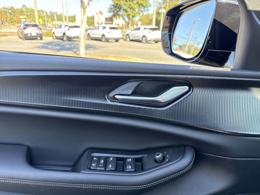 New 2025 Jeep Grand Cherokee Altitude AWD/4WD image 13