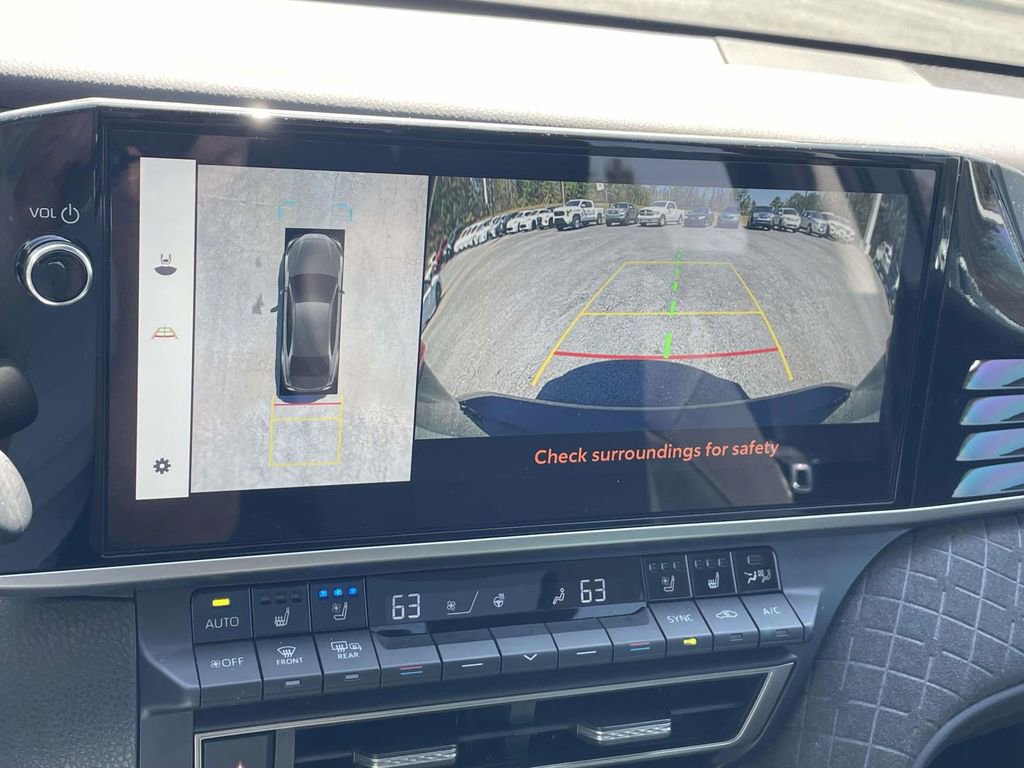 Used 2025 Toyota Camry XLE w/ Premium Plus Package image 19