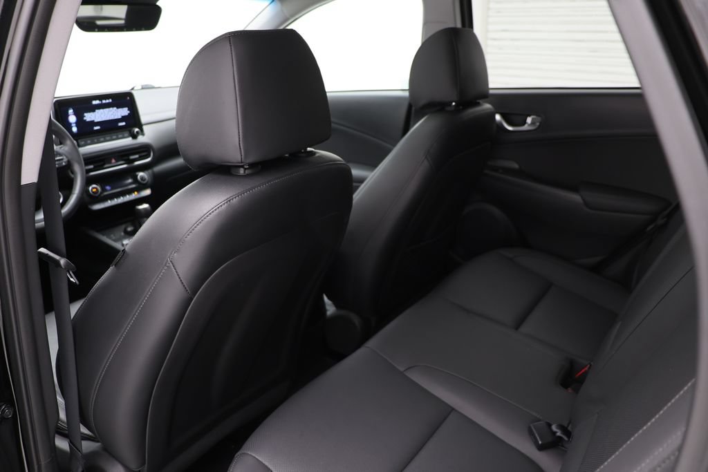 Used 2023 Hyundai Kona Limited AWD/4WD image 11