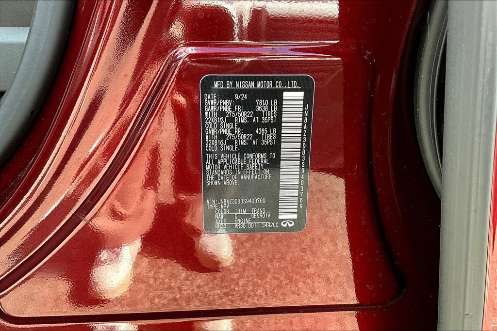 Used 2025 INFINITI QX80 Sensory AWD/4WD image 36