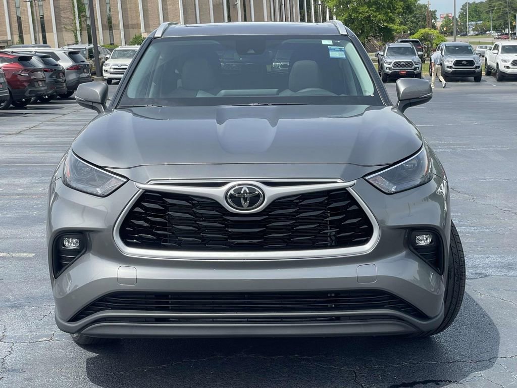 New 2026 Toyota Highlander XLE AWD/4WD image 8