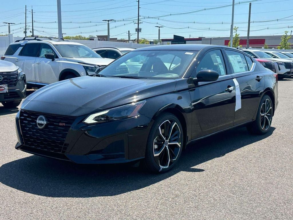 New 2026 Nissan Altima 2.5 SR FWD image 2