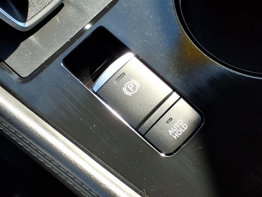 Certified 2023 Nissan Rogue Platinum w/ Platinum Premium Package image 19