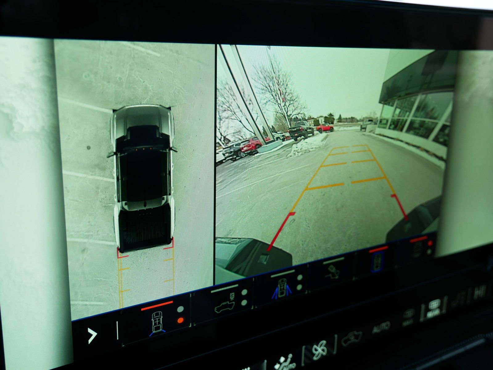 New 2025 GMC Hummer EV 3X w/ Battery Pack, 24 Module Pack image 15