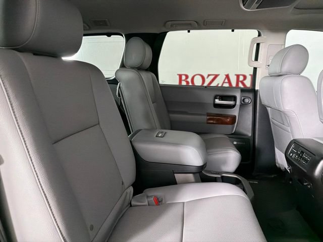 Used 2022 Toyota Sequoia Platinum AWD/4WD image 18