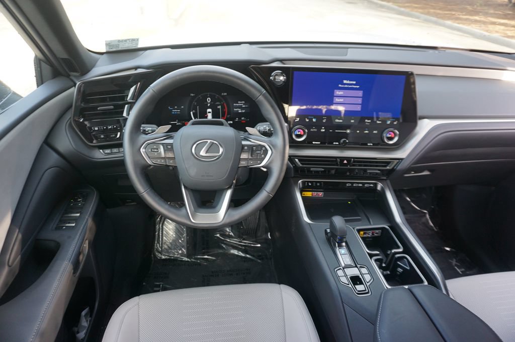 Used 2025 Lexus TX 350 AWD w/ Technology Package image 6