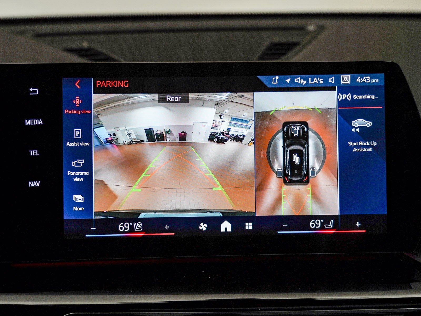 Used 2025 BMW X1 xDrive28i w/ Premium Package image 25