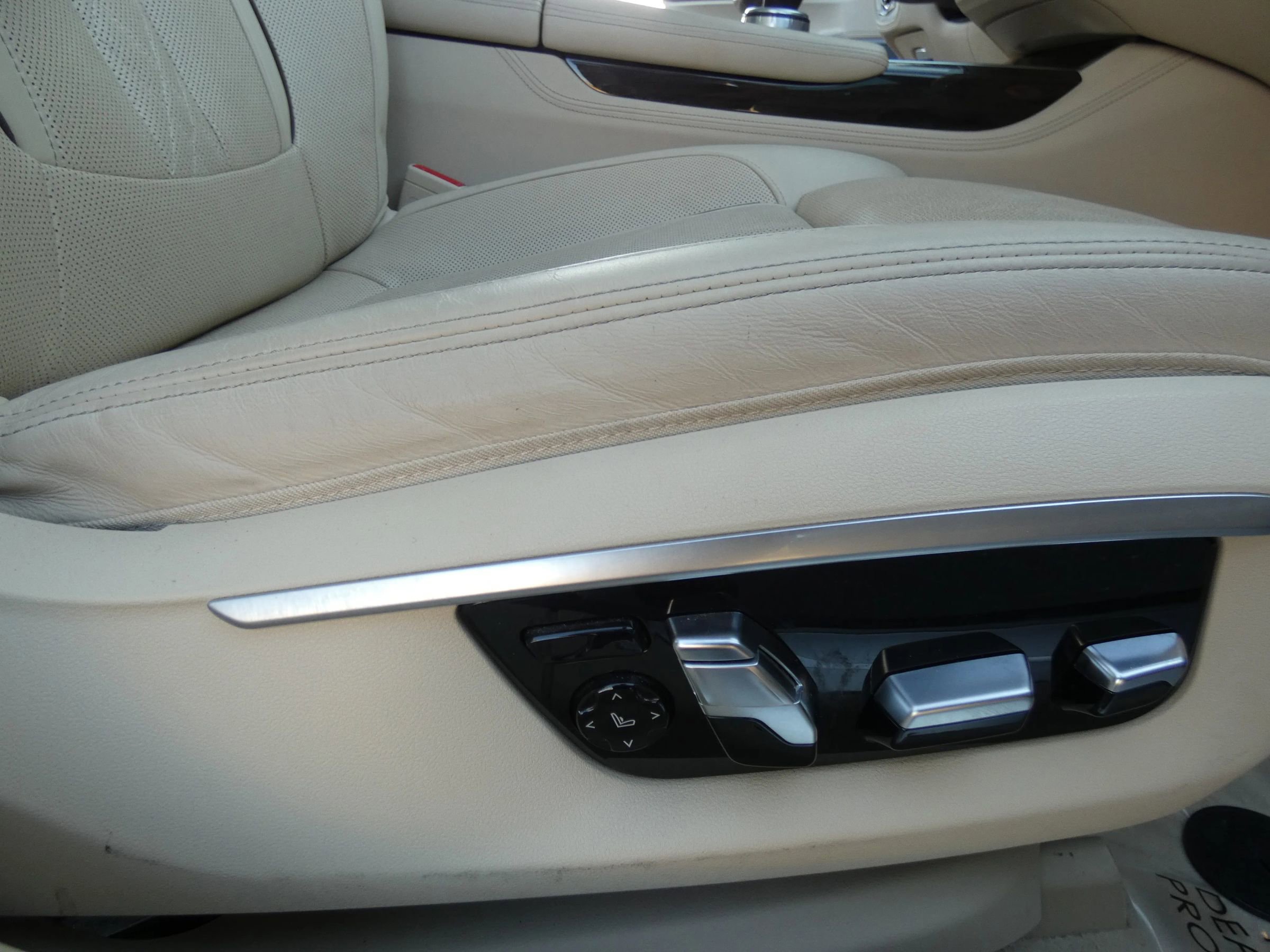 Used 2016 BMW 750i xDrive image 33