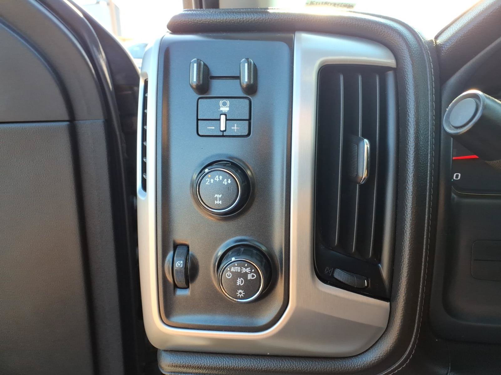 Used 2019 GMC Sierra 2500 SLT w/ Duramax Plus Package AWD/4WD image 19