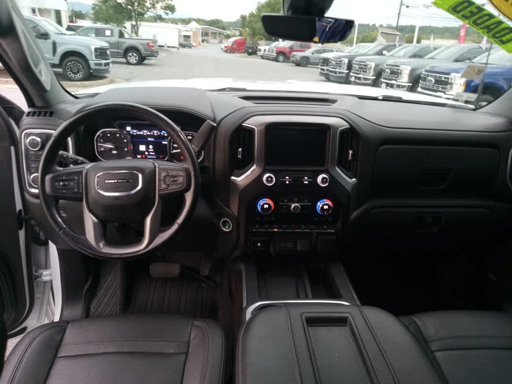 Used 2022 GMC Sierra 2500 Denali w/ Denali Ultimate Package AWD/4WD image 34