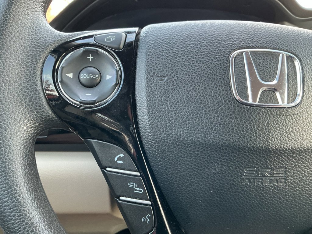 Used 2017 Honda Accord LX image 20
