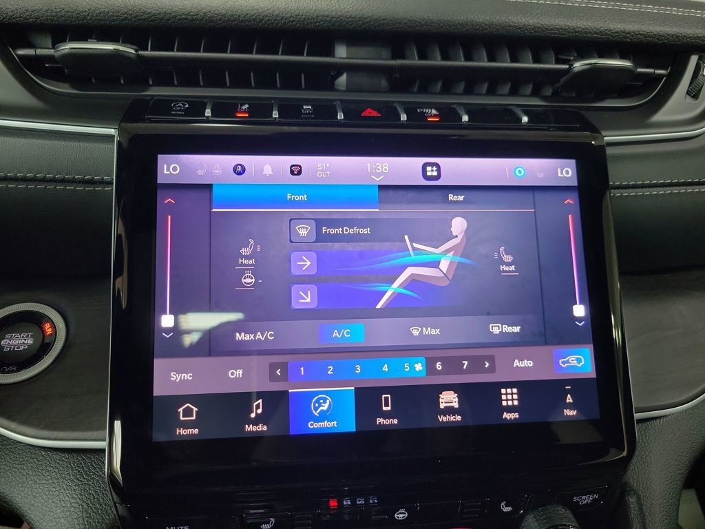 New 2025 Jeep Grand Cherokee L Limited w/ Black Appearance Package image 21