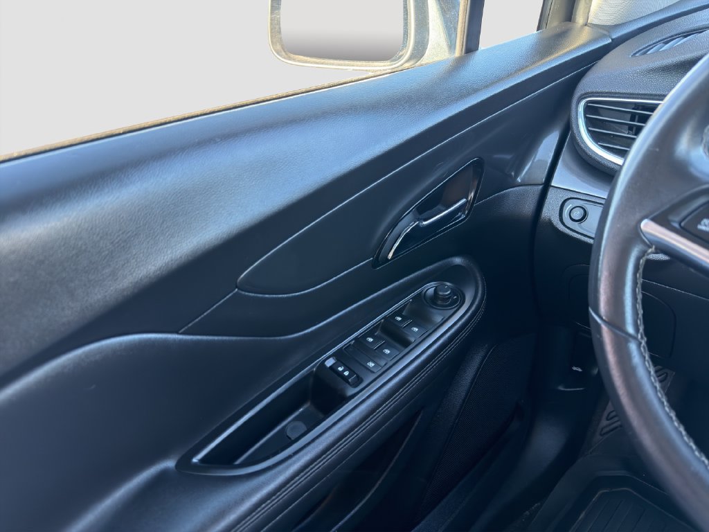 Used 2018 Buick Encore Preferred FWD image 27