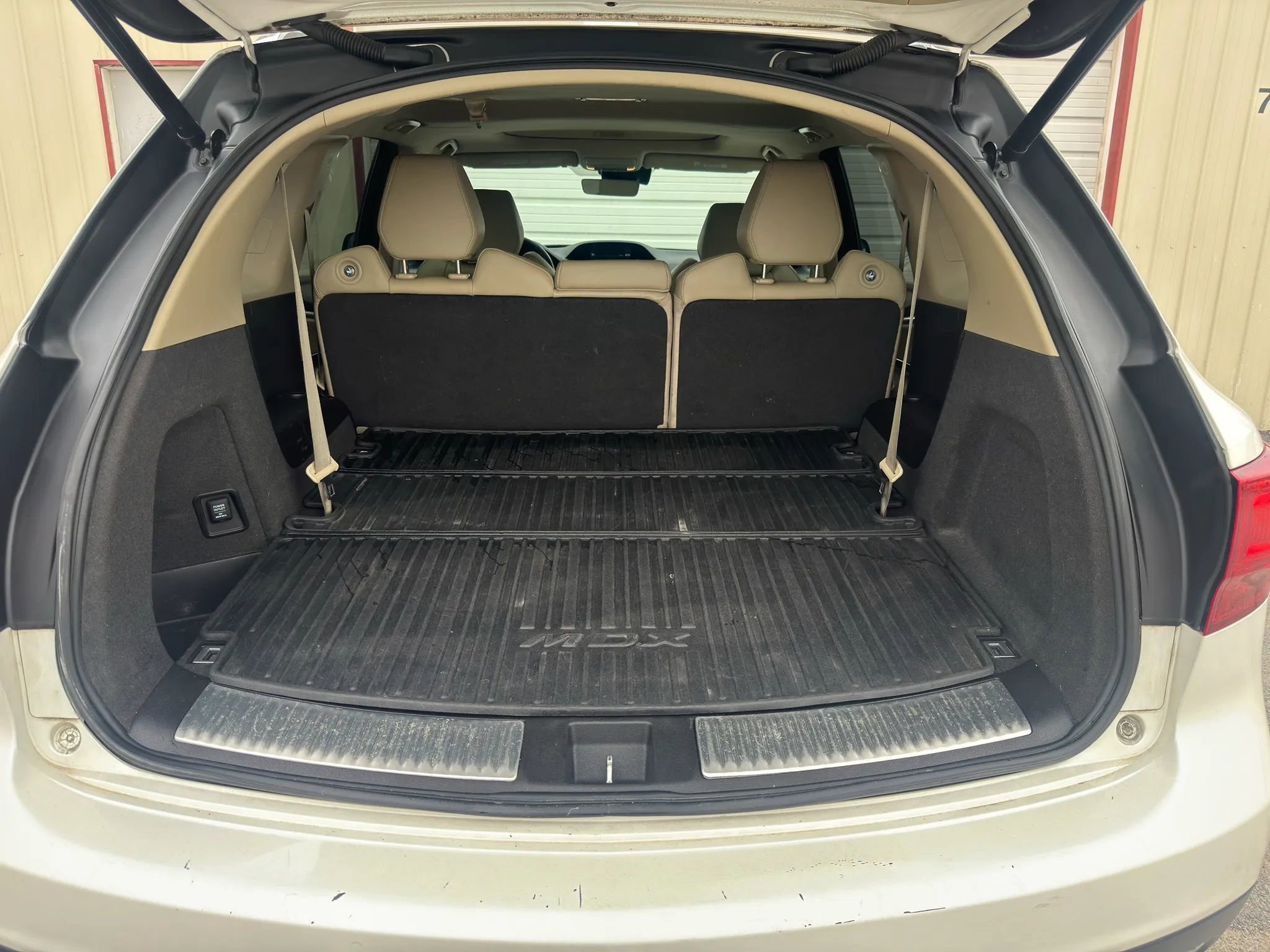 Used 2016 Acura MDX SH-AWD w/ Technology Package image 12