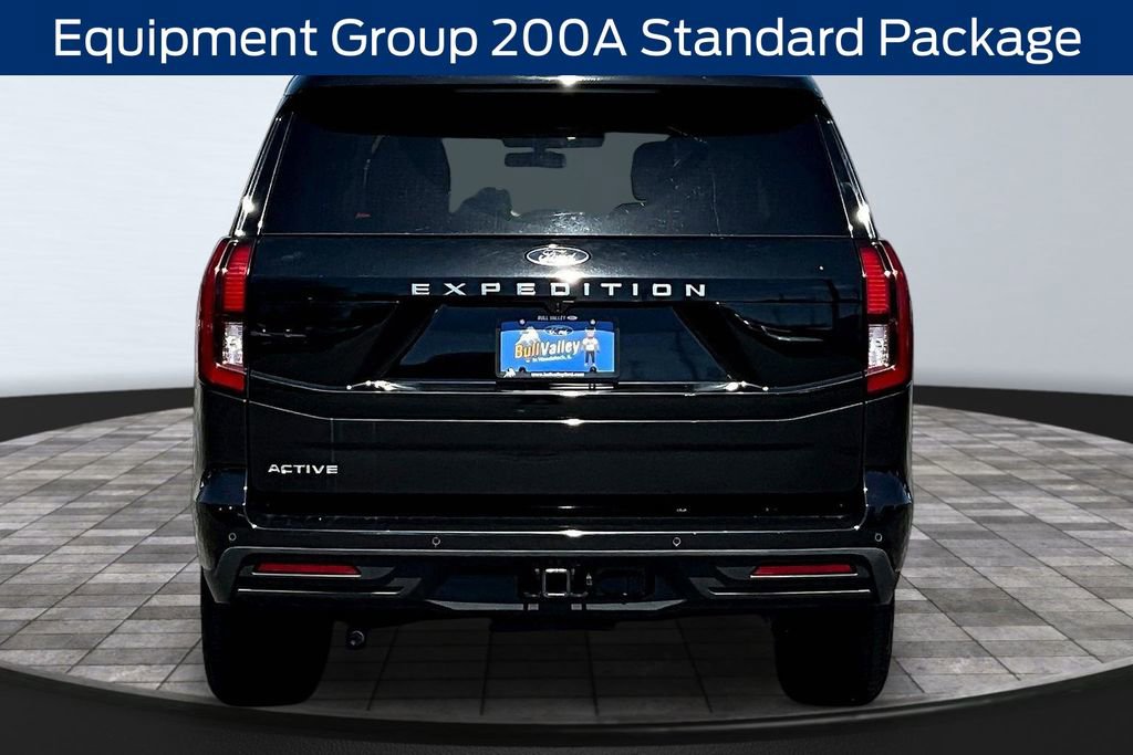 Used 2025 Ford Expedition Active image 5
