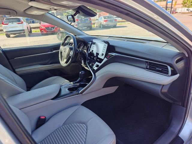 Used 2022 Toyota Camry SE FWD image 26
