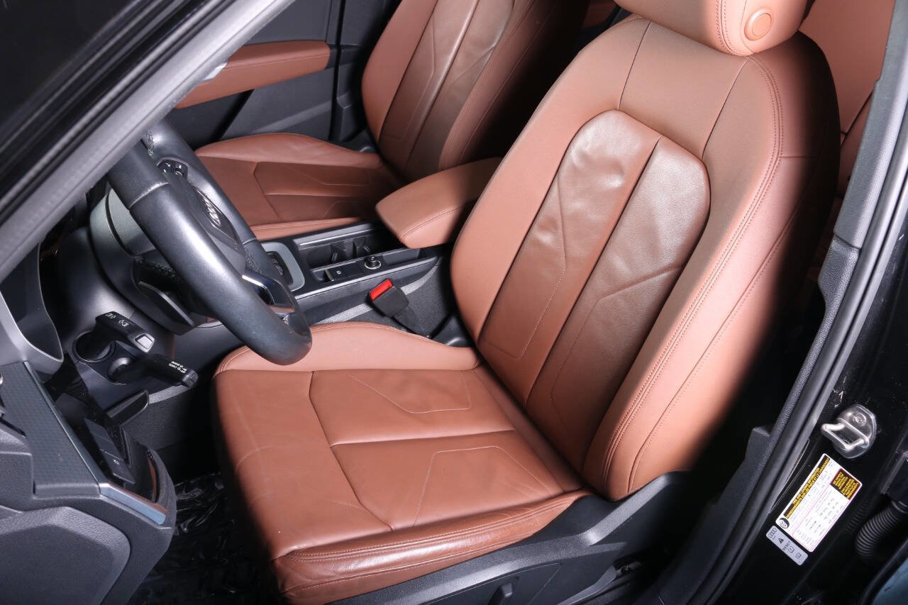 Used 2021 Audi Q3 2.0T Premium w/ Convenience Package image 24