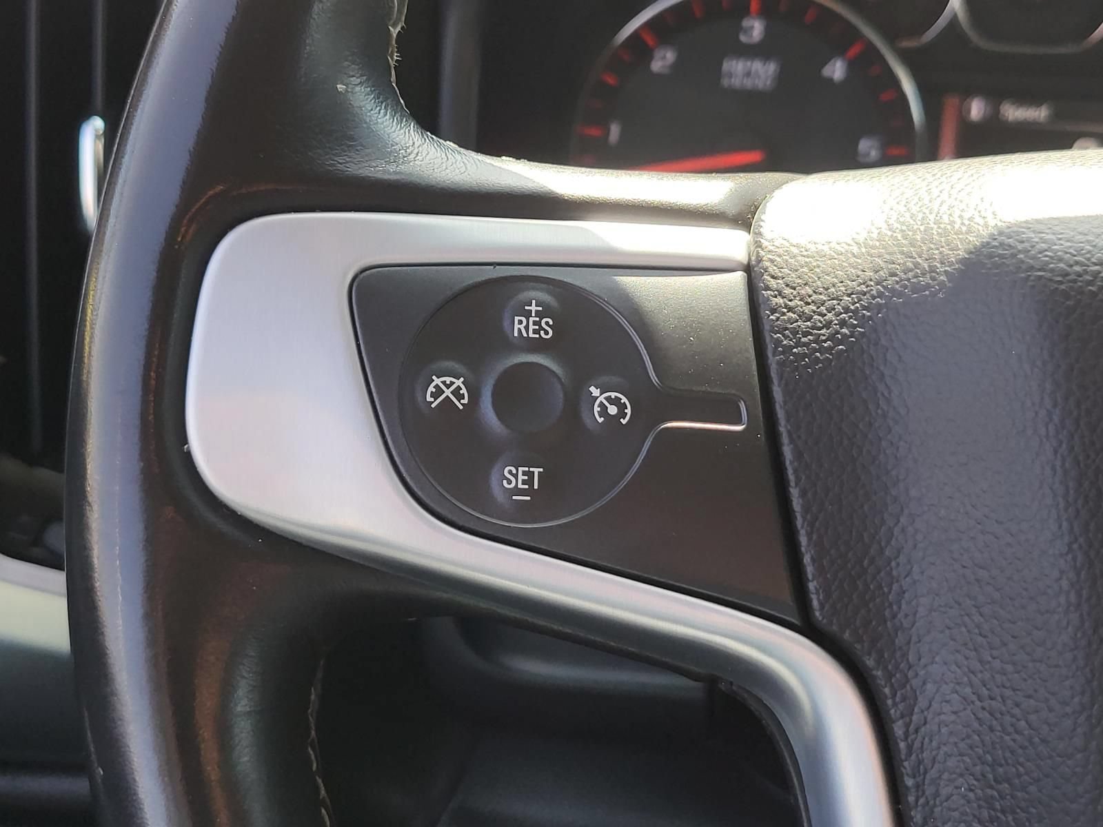 Used 2015 GMC Sierra 1500 SLE w/ SLE Value Package AWD/4WD image 30