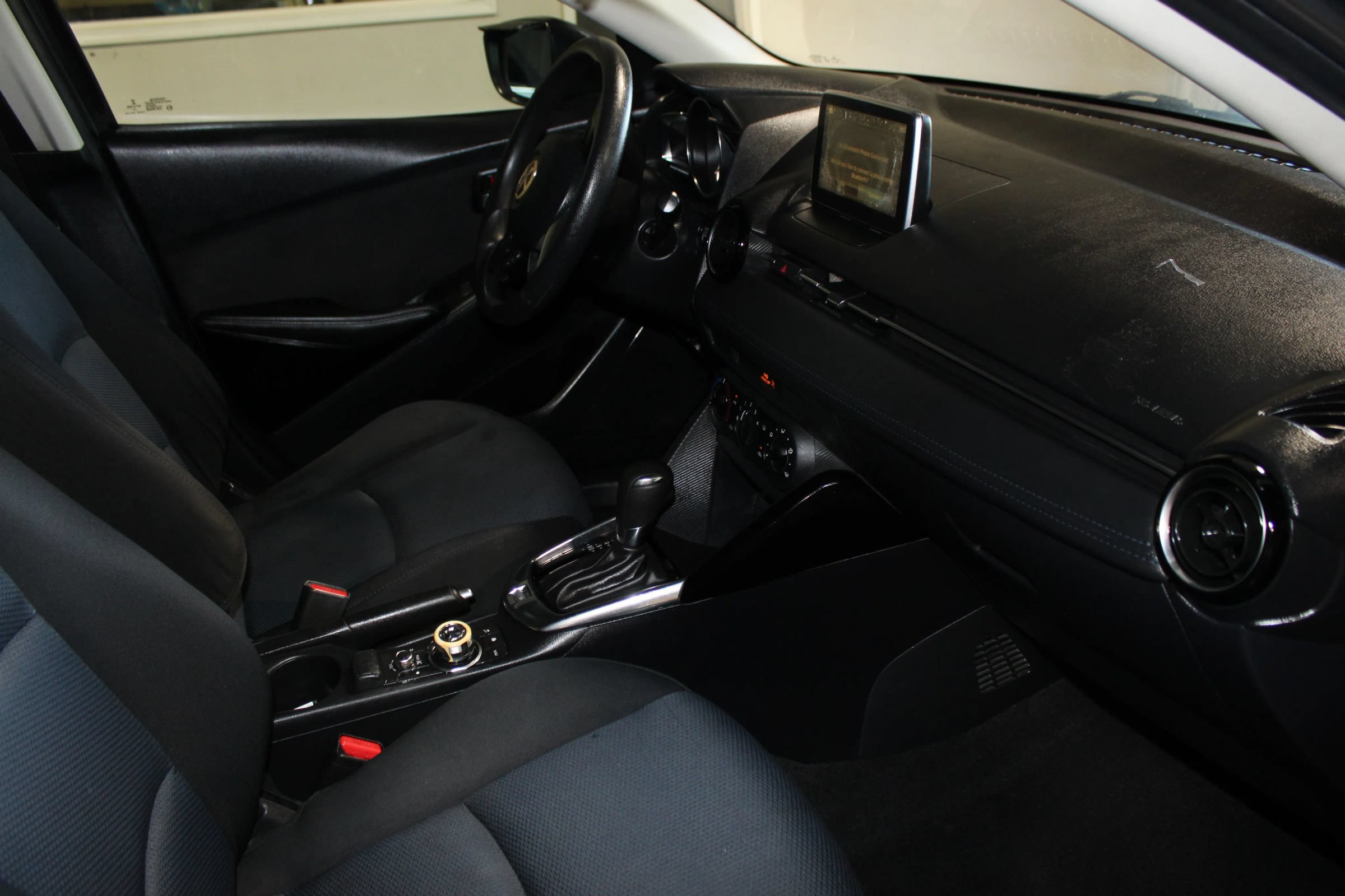 Used 2016 Scion iA FWD image 27