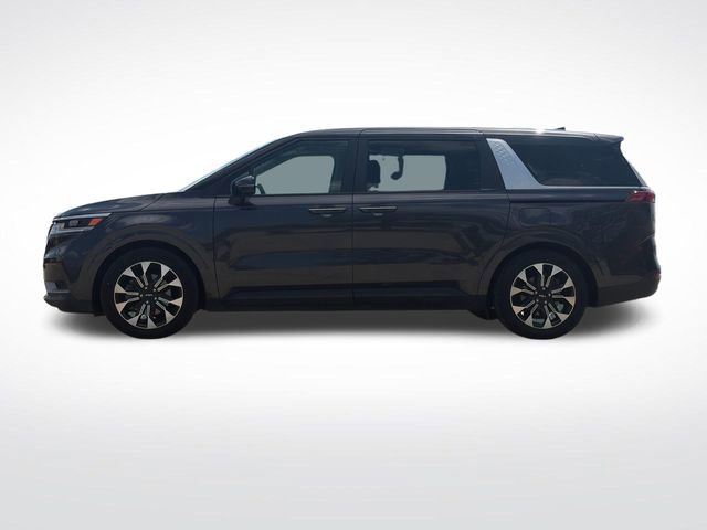 Used 2024 Kia Carnival EX FWD image 5