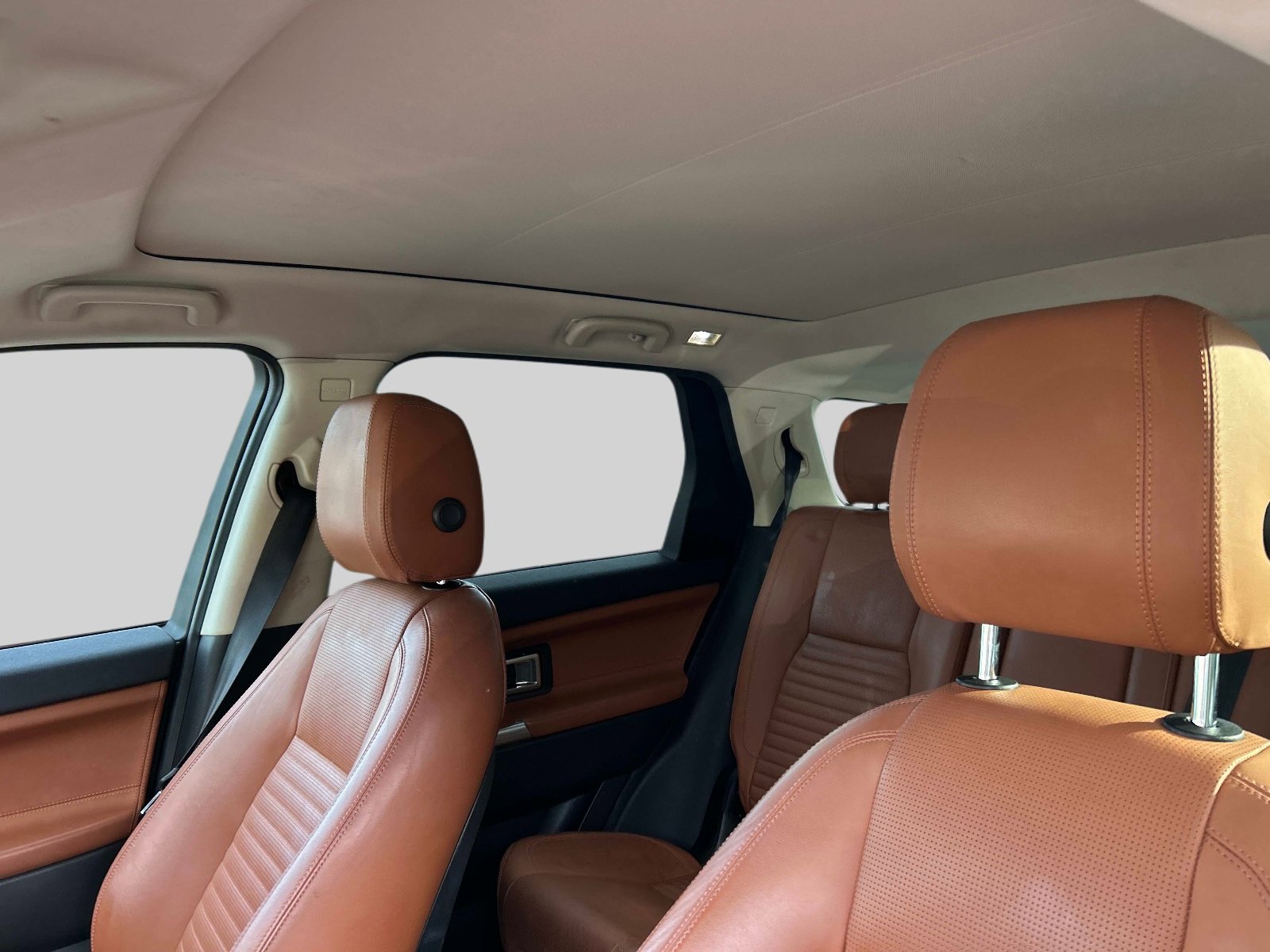 Used 2017 Land Rover Discovery Sport HSE Luxury AWD/4WD image 24