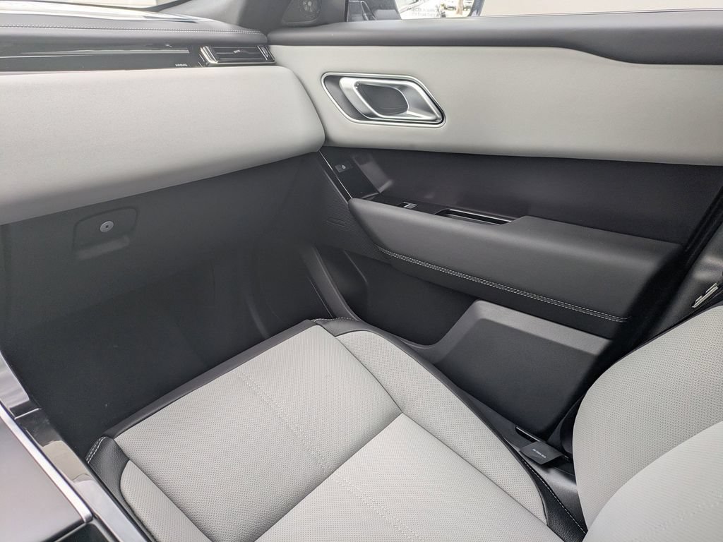 New 2026 Land Rover Range Rover Velar Belgravia AWD/4WD image 19