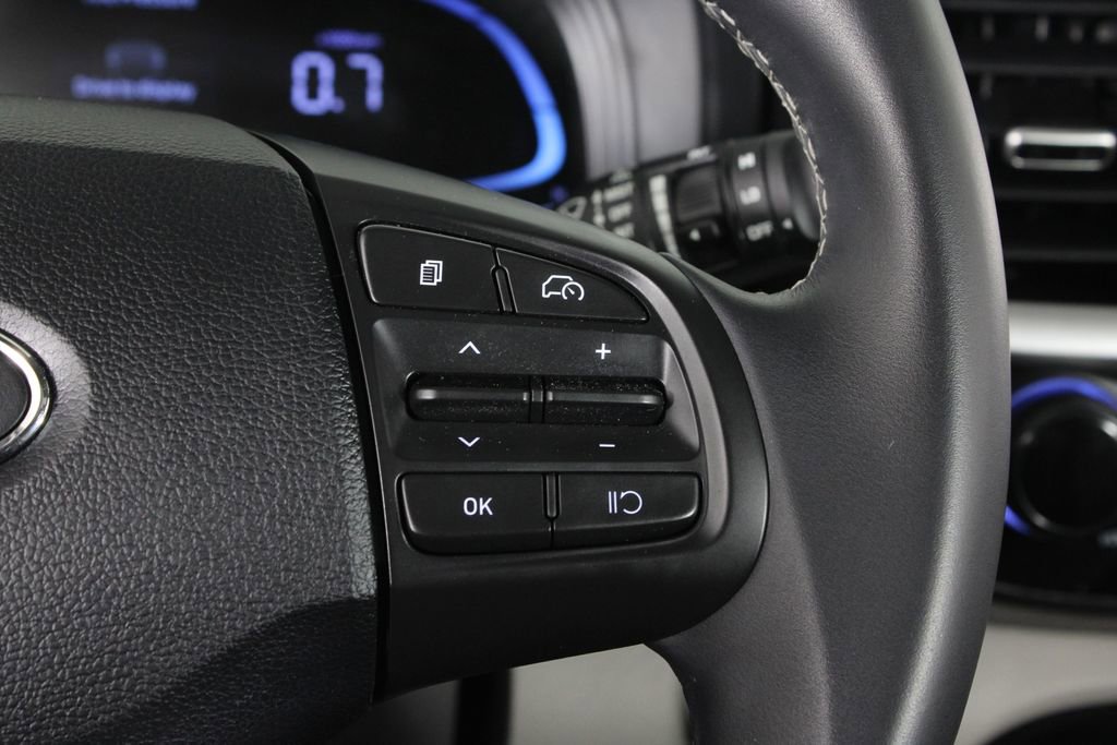 Certified 2024 Hyundai Venue SEL image 26