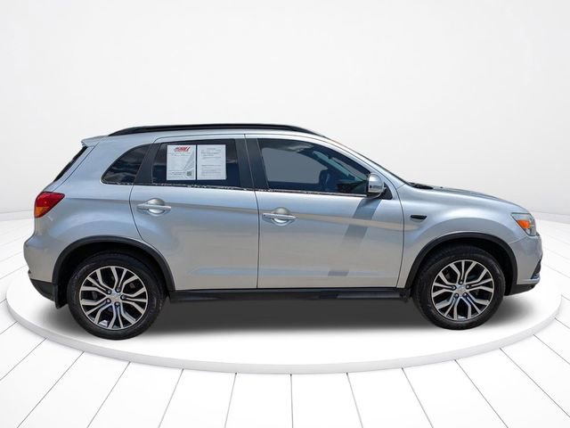 Used 2018 Mitsubishi Outlander Sport SEL FWD image 3
