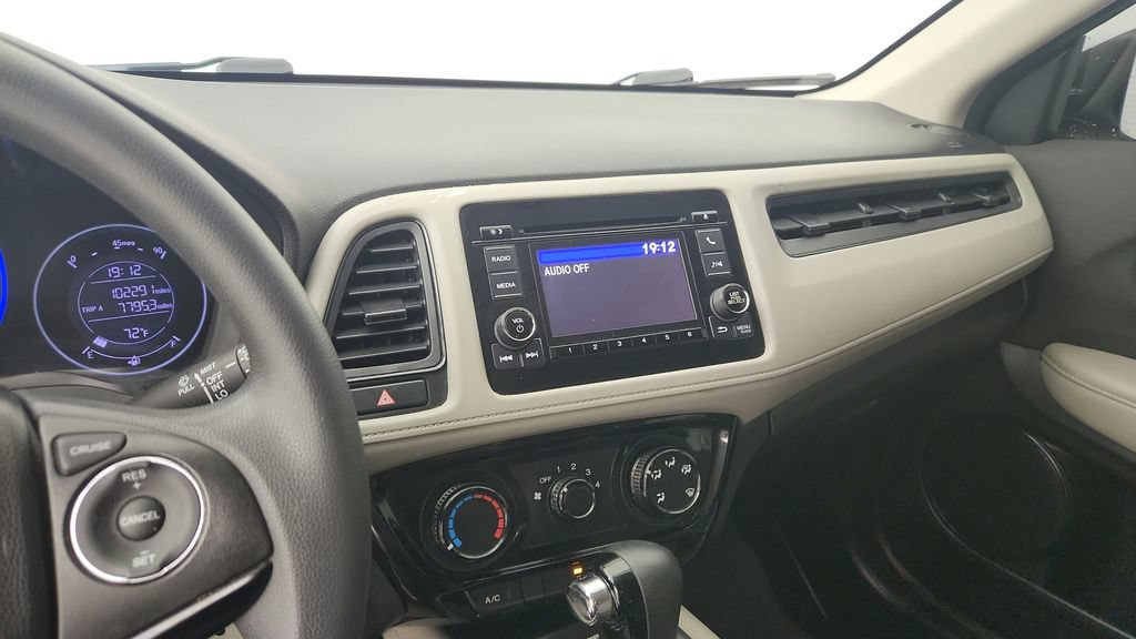 Used 2019 Honda HR-V LX image 18