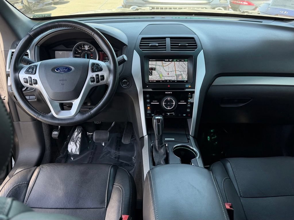 Used 2015 Ford Explorer Sport w/ Equipment Group 401A AWD/4WD image 29