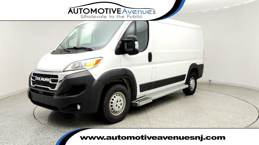 Used 2025 RAM ProMaster 2500 w/ U-Haul Equipment Group FWD image 1