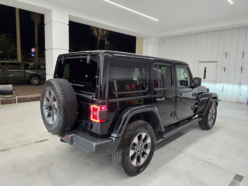 Certified 2018 Jeep Wrangler Unlimited Sahara image 6