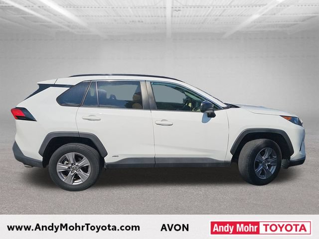 Used 2022 Toyota RAV4 LE AWD/4WD image 8