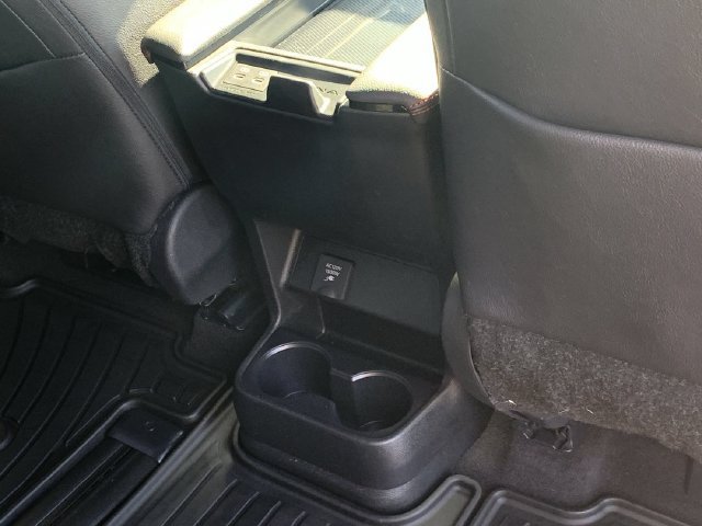 Certified 2025 Toyota Sienna XSE w/ XSE Premium Package AWD/4WD image 35