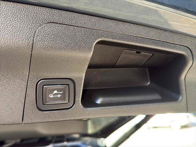 Used 2020 GMC Acadia SLT image 30