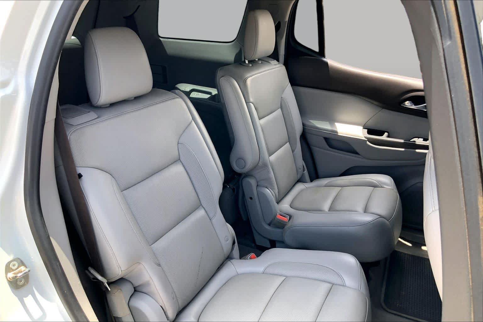 Used 2018 GMC Acadia SLT FWD image 20