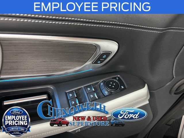 New 2026 Ford Expedition Platinum w/ Platinum Ultimate Package AWD/4WD image 12
