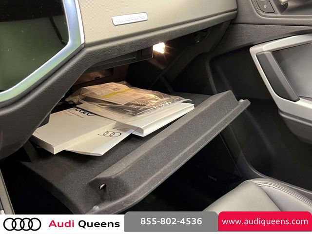 Used 2023 Audi Q3 2.0T Premium Plus w/ Premium Plus Package AWD/4WD image 34