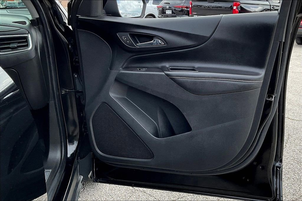 Used 2020 Chevrolet Equinox Premier w/ Premier Redline Edition FWD image 19
