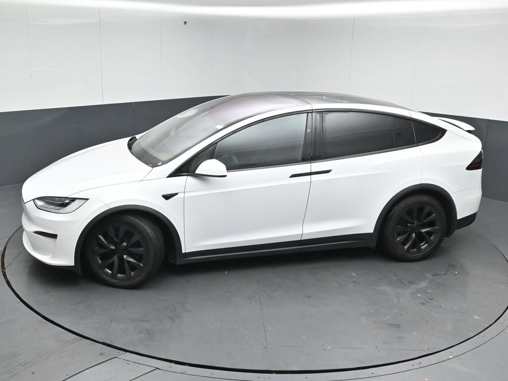 Used 2022 Tesla Model X image 41