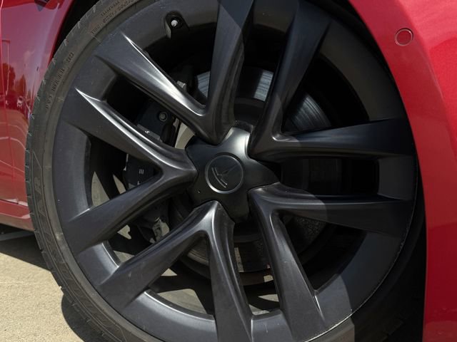 Used 2022 Tesla Model S image 9