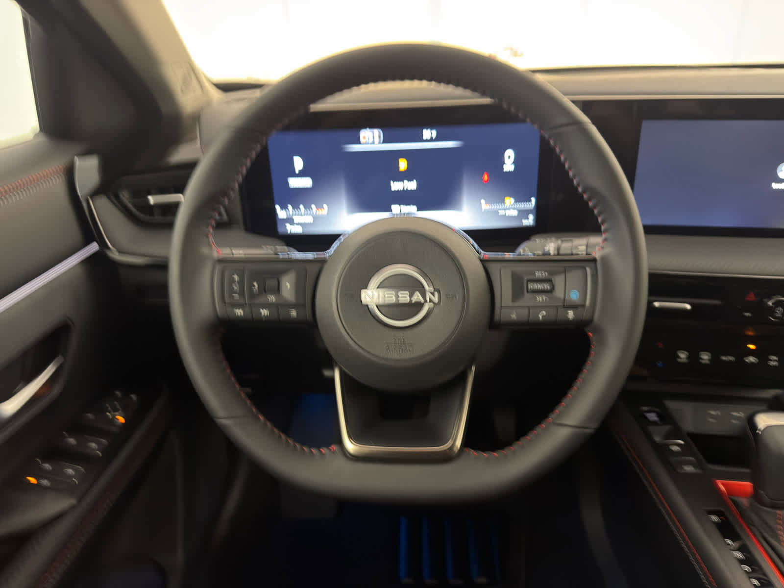 New 2026 Nissan Kicks SR w/ Interior Electronics Package FWD image 17