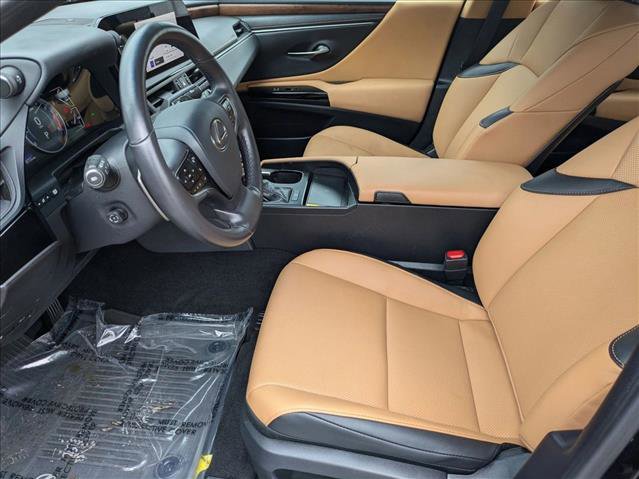 Certified 2025 Lexus ES 350 w/ Premium Package image 16