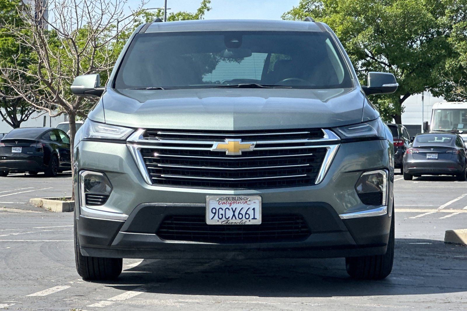 Used 2023 Chevrolet Traverse LT FWD image 9