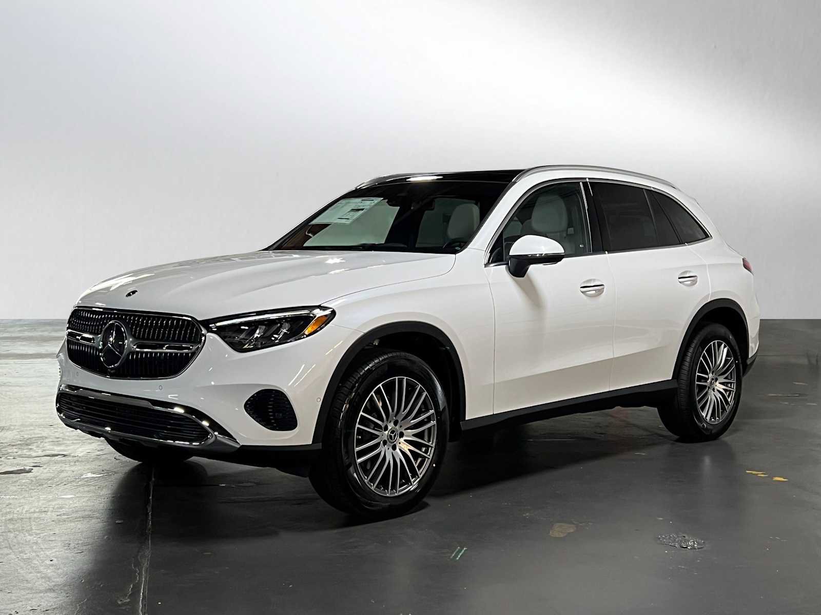 New 2025 Mercedes-Benz GLC 300 4MATIC image 7
