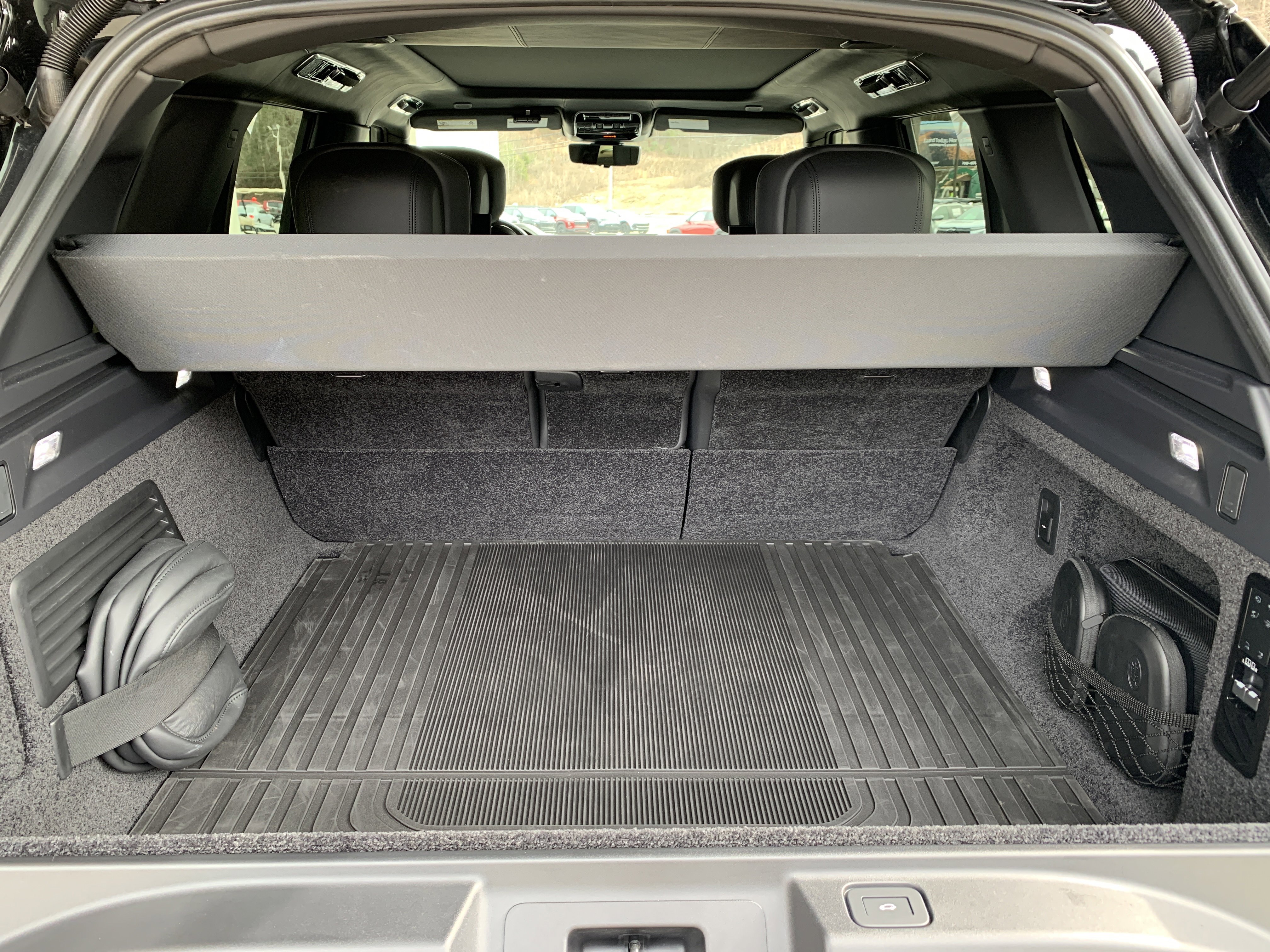 Used 2025 Land Rover Range Rover Autobiography image 49