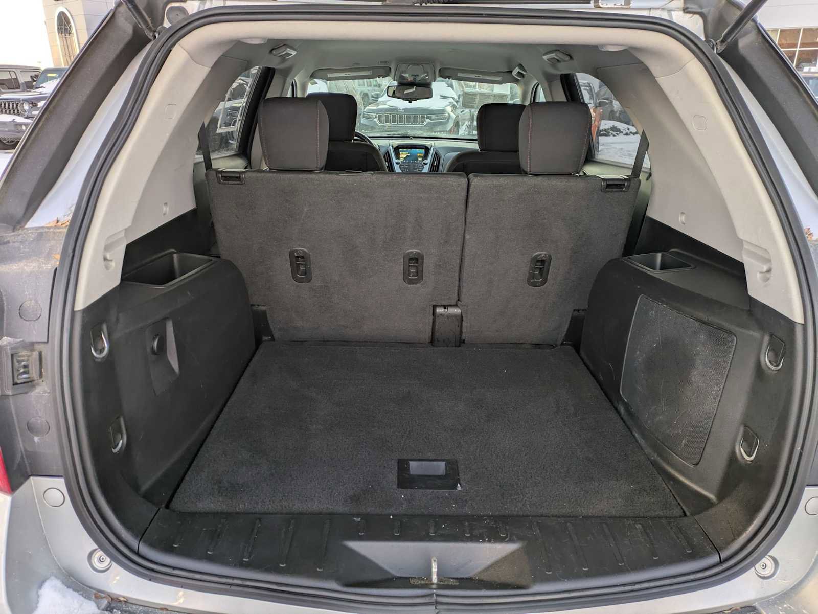 Used 2017 Chevrolet Equinox LT w/ Convenience Package image 30