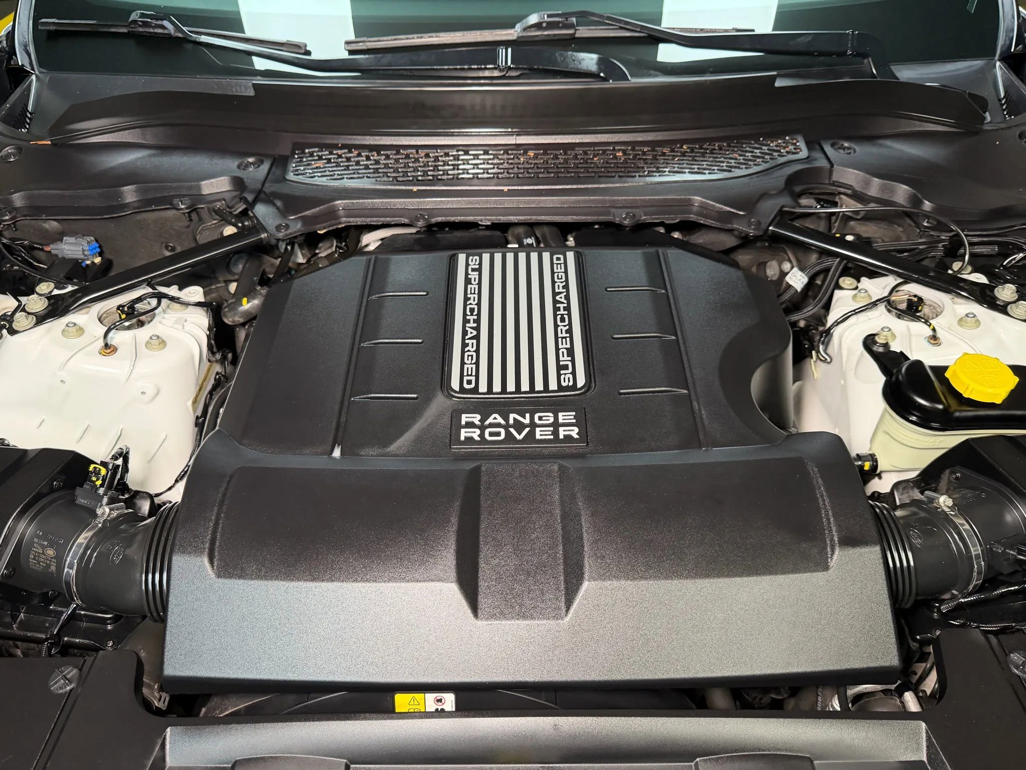 Used 2014 Land Rover Range Rover Sport Supercharged image 59