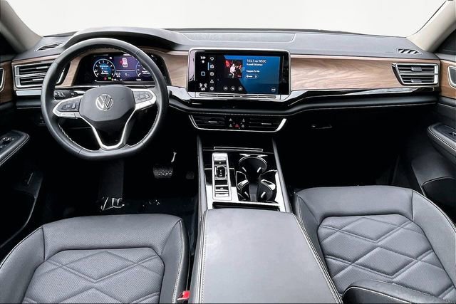 Used 2024 Volkswagen Atlas SE image 7