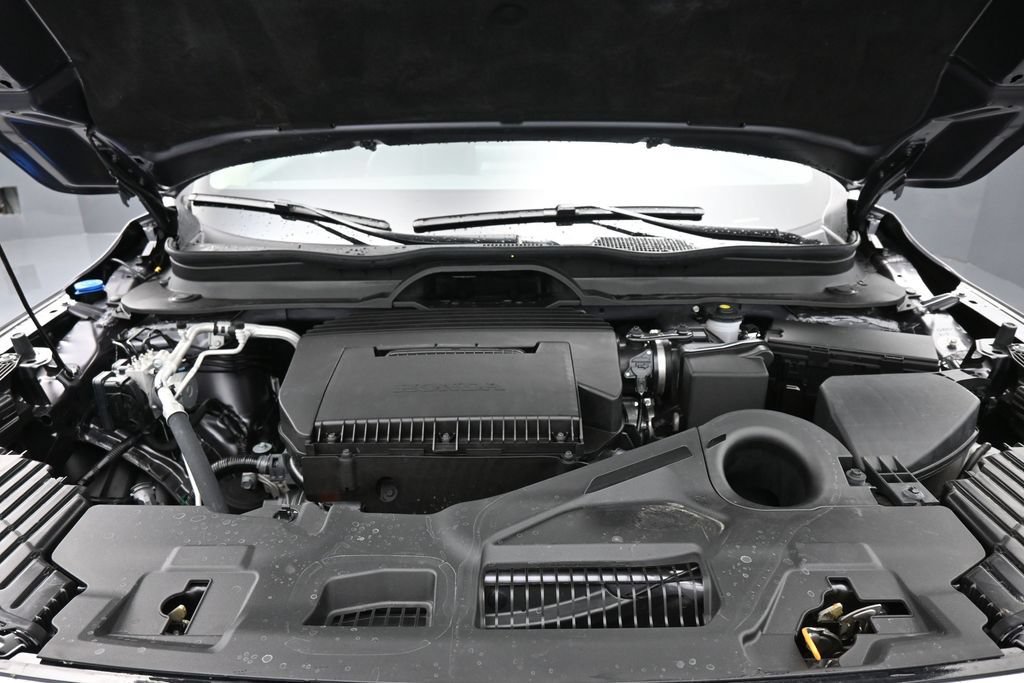 Certified 2025 Honda Pilot Touring image 43